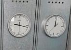 2x magnetische klok rvs, Ophalen of Verzenden, Zo goed als nieuw