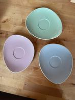 3 vintage schotels pastel., Huis en Inrichting, Ophalen of Verzenden, Gebruikt, Beker of Kan