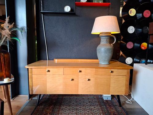 Vintage TV audio meubel dressoirtje wandkast wandmeubel, Huis en Inrichting, Tafels | Kaptafels, Zo goed als nieuw, Minder dan 100 cm