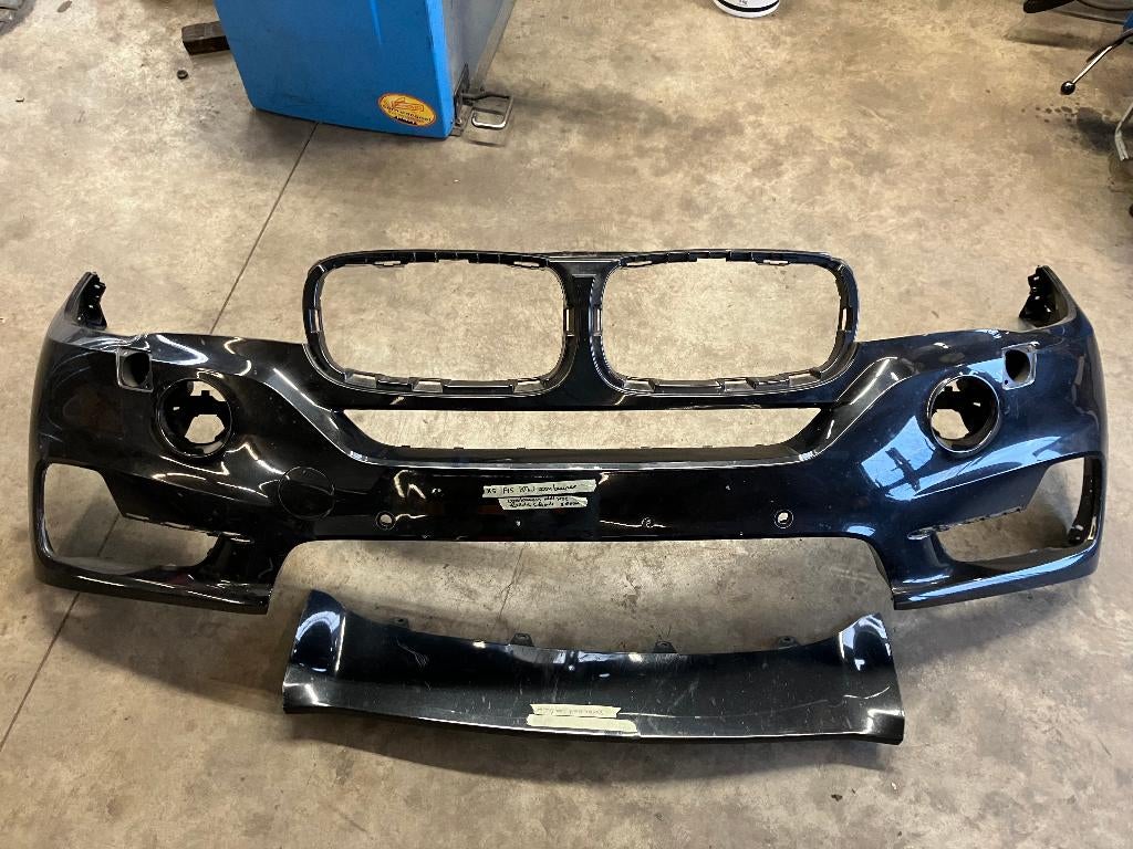 BMW X5 F15 2013-2016 voorbumper incl. bumperlip, Auto-onderdelen, Carrosserie en Plaatwerk, Ophalen, Gebruikt, Voor, Bumper