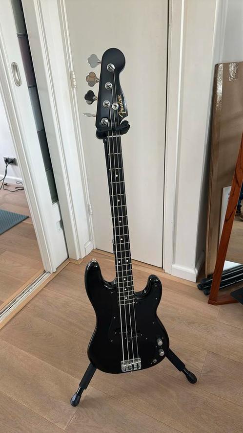 Fender P-Bass MIM Limited Edition Black, Muziek en Instrumenten, Snaarinstrumenten | Gitaren | Bas, Gebruikt, Elektrisch, Ophalen