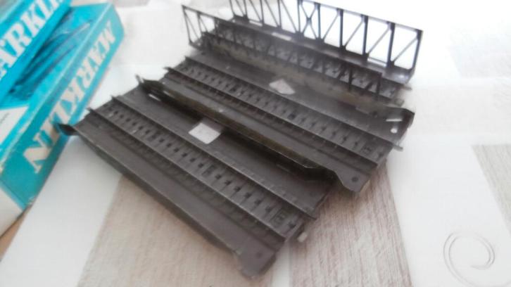 15 x Marklin M brugdelen, Hobby en Vrije tijd, Modeltreinen | H0, Zo goed als nieuw, Rails, Wisselstroom, Märklin, Ophalen of Verzenden