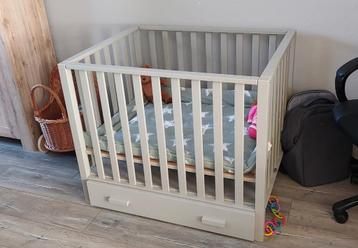 Babybox beschikbaar voor biedingen
