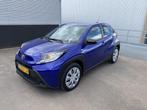 Toyota Aygo X 1.0 VVT-i MT Play Apple CarPlay/Android Auto n, Stof, Gebruikt, Euro 6, 920 kg