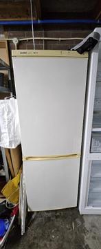 Gratis koelkast (met vriesvak)!, Ophalen, Gebruikt, Wit, 50 tot 100 cm