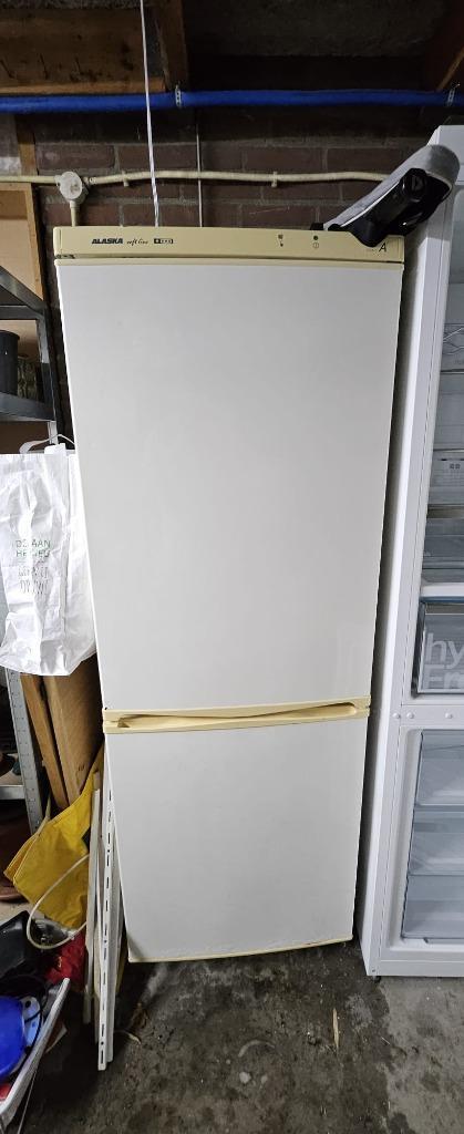 Gratis koelkast (met vriesvak)!, Huis en Inrichting, Keuken | Keukenelementen, Gebruikt, 150 tot 200 cm, 50 tot 100 cm, 50 tot 75 cm