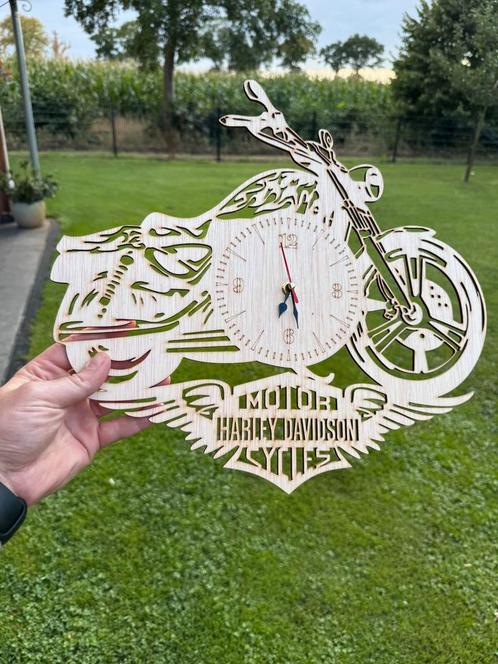 Stoere harley Davidson klok van hout  3 mm dik, Huis en Inrichting, Woonaccessoires | Klokken, Zo goed als nieuw, Ophalen of Verzenden