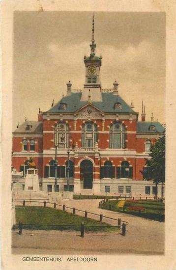 (300-430-045) Apeldoorn Gemeentehuis beschikbaar voor biedingen