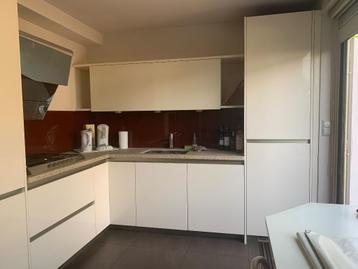 DESIGN GREEPLOOS HOOGGLANS KEUKEN 2,75M X 2,80M beschikbaar voor biedingen