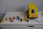 houten voortrek vormen schoolbus sesamstraat 23l met 9vormen, Ophalen of Verzenden, Zo goed als nieuw, Duw- of Trekspeelgoed