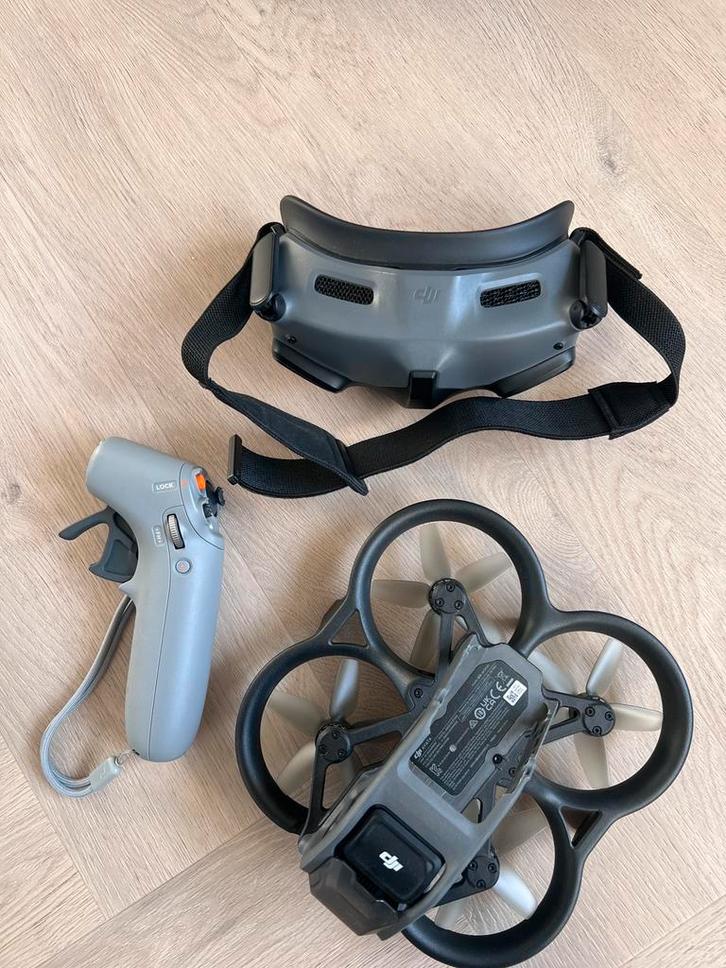 DJI Avata Pro-View Combo  RC Motion 2 met Koffer, Audio, Tv en Foto, Drones, Zo goed als nieuw, Drone met camera, Ophalen