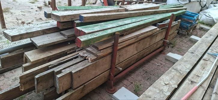 Een bok met gebruikte steigerplanken, profielen +steigerpijp, Doe-het-zelf en Verbouw, Steigers, Gebruikt, Gevelsteiger, 5 meter of hoger