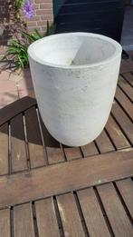 Zware Witte pot, Tuin en Terras, Bloempotten, Ophalen, Rond, Zo goed als nieuw, Aardewerk