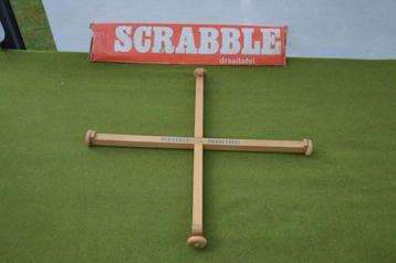 Vintage houten draaitafel Scrabble van Sio, nog in doosje beschikbaar voor biedingen