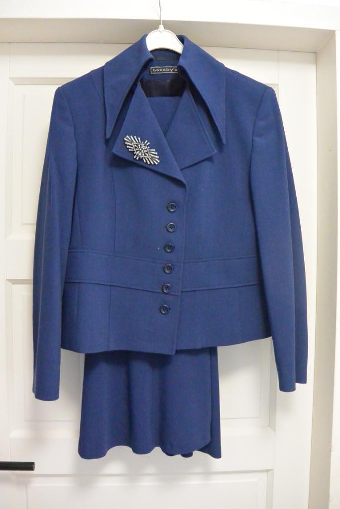Lanaby's - 2delig kobaltblauw kostuum - 38, Kleding | Dames, Jasjes, Kostuums en Pakken, Zo goed als nieuw, Kostuum of Pak, Maat 38/40 (M)