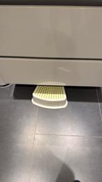 Opstapje ikea, Huis en Inrichting, Badkamer | Badtextiel en Accessoires, Ophalen, Zo goed als nieuw, Wit, Handdoek