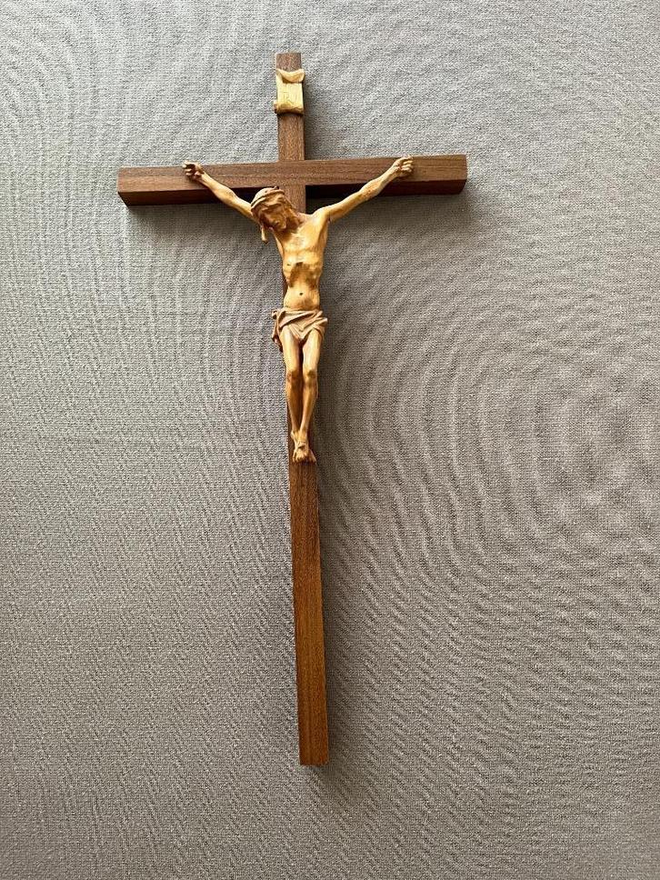 Kruis van Jezus in hout, Antiek en Kunst, Antiek | Religie, Ophalen of Verzenden