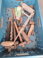Te koop oud gereedschap, Ophalen