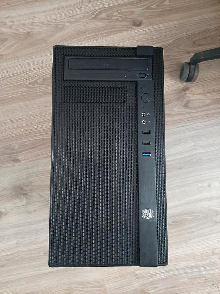 Coolermaster desktop Intel i5 Quad core Windows 11, Computers en Software, Desktop Pc's, Zo goed als nieuw, 3 tot 4 Ghz, SSD, Ophalen