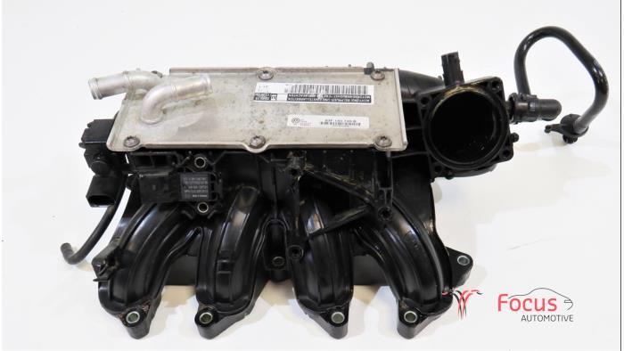 Inlaatspruitstuk van een Volkswagen Beetle, Auto-onderdelen, Motor en Toebehoren, Volkswagen, Gebruikt, 6 maanden garantie, 12 maanden garantie