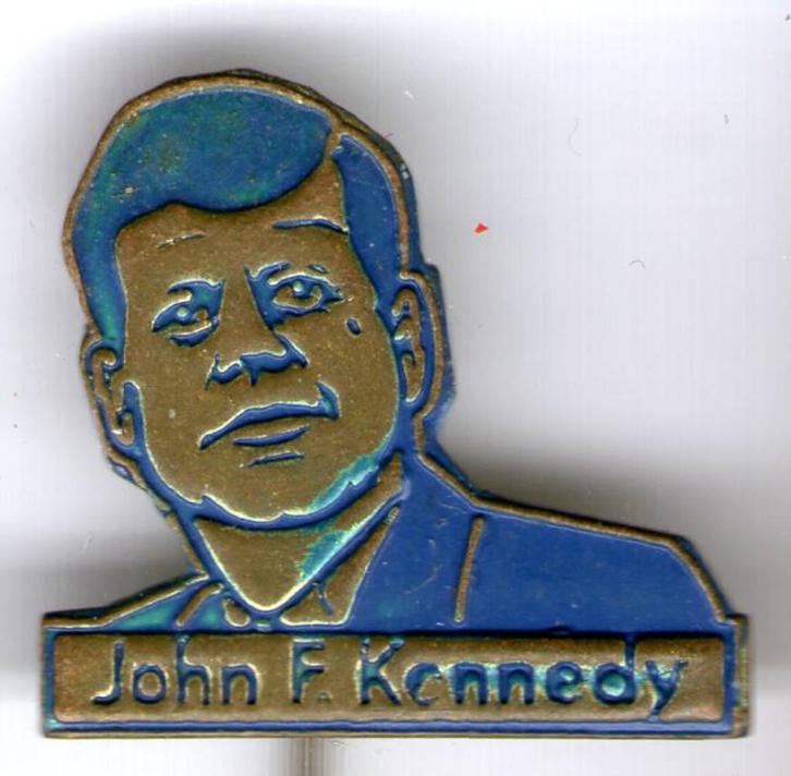 John F. Kennedy groen op koper president speldje ( S_022 ), Verzamelen, Speldjes, Pins en Buttons, Zo goed als nieuw, Speldje of Pin