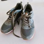 ZGAN Olijf Groene Sneakers S Maat 39 nu 35.00 Weesp, Ophalen of Verzenden, Zo goed als nieuw, Groen, Sneakers of Gympen
