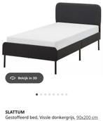Stevig grijs bed 90x200, Huis en Inrichting, 90 cm, Eenpersoons, Ophalen of Verzenden, Zo goed als nieuw