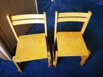 2 degelijke Kinderstoeltjes, Huis en Inrichting, Stoelen, Ophalen, Gebruikt, Twee, Bruin