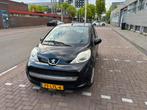 Peugeot 107 1.0 12V 5DR 2010 Zwart AIRCO AUX, Auto's, Voorwielaandrijving, 4 stoelen, Origineel Nederlands, Particulier