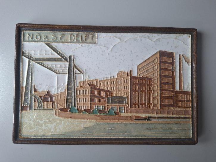 Cloisonne tegel Porceleyne Fles van de Lepelbrug te Delft, Antiek en Kunst, Antiek | Wandborden en Tegels, Ophalen of Verzenden