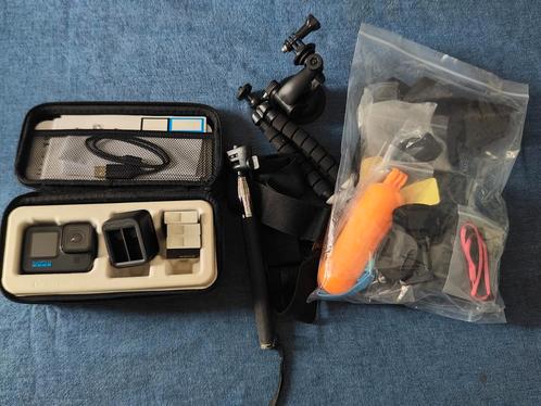 GoPro Hero 11 incl 4 accu's, lader en accessoires ZGAN, Audio, Tv en Foto, Actiecamera's, Zo goed als nieuw, GoPro, Ophalen of Verzenden