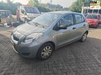 Toyota Yaris 1.0 VVTi Acces-Elek.pakket-Airco-NAP!, Voorwielaandrijving, Gebruikt, 750 kg, Bedrijf