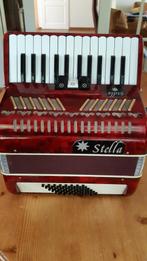 Accordeon, Muziek en Instrumenten, Ophalen, Toetsaccordeon, Met riemen, 48-bas