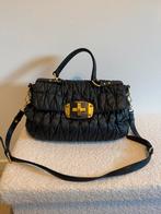 Miu miu matelasse zwarte tas, Sieraden, Tassen en Uiterlijk, Tassen | Damestassen, Ophalen of Verzenden, Gebruikt, Zwart, Handtas