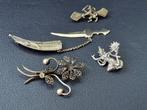 4 antieke zilveren broches: bloem, leeuw, danseres, dolk, Gebruikt, Verzenden, Zilver, Zilver