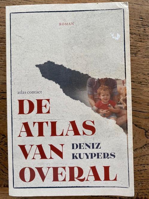 Deniz Kuypers - De atlas van overal, Boeken, Literatuur, Zo goed als nieuw, Nederland, Ophalen of Verzenden