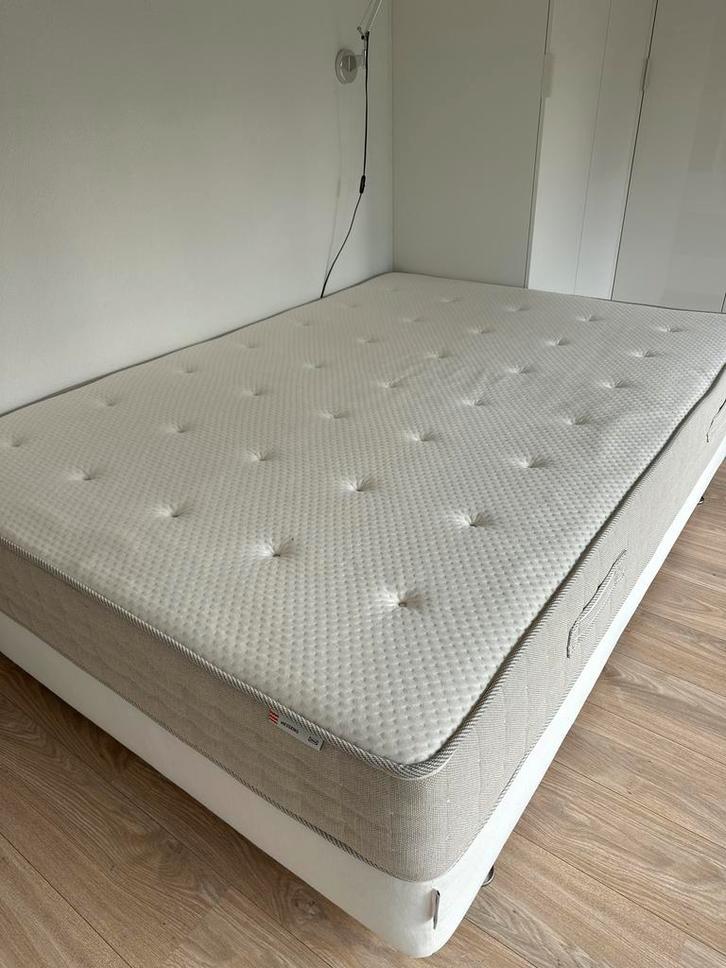 IKEA Boxspring 140x200 - Amsterdam, Huis en Inrichting, Slaapkamer | Matrassen en Bedbodems, Zo goed als nieuw, Bedbodem, 140 cm