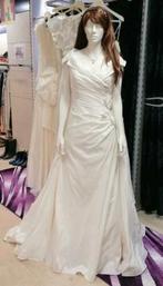 Modeca Collection nieuwe trouwjurk Ivory + sleep mt 40 37215, Trouwjurk, ., Wit, Nieuw