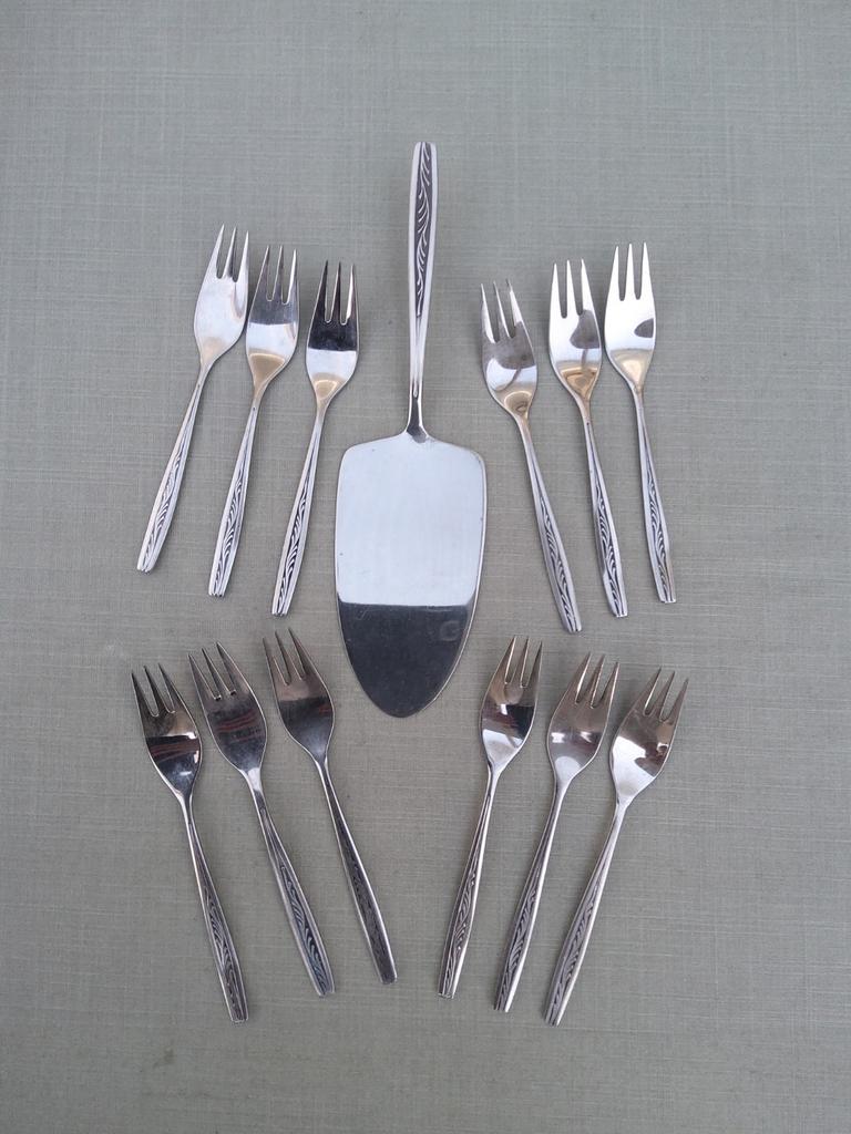 Gero Zilmeta 521 Takje - Taartschep met 12 Taartvorkjes, Antiek en Kunst, Antiek | Bestek, Ophalen of Verzenden