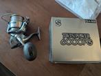 Gevraagd Extra spoel Shimano Twinpower 6000PG, Ophalen of Verzenden, Zo goed als nieuw, Molen