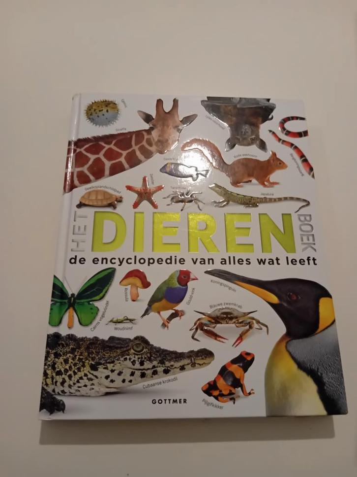 David Burnie - Het dierenboek, Boeken, Kinderboeken | Jeugd | onder 10 jaar, Zo goed als nieuw, Non-fictie, Ophalen of Verzenden
