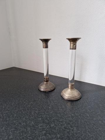 2x Vintage kaarshouders kandelaars lucite zilver beschikbaar voor biedingen