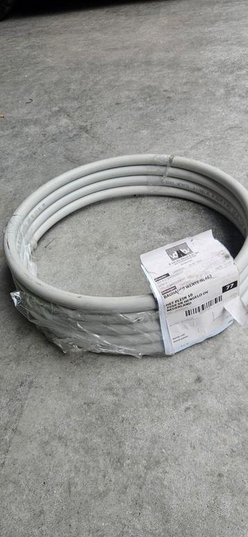 WICU BUIS  15MM NIEUW 5 METER  € 35 beschikbaar voor biedingen