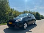 Nette Renault Clio met nieuwe APK!, Voorwielaandrijving, 74 pk, 4 cilinders, 1055 kg