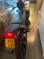 Derbi senda DRD X-Treme, Fietsen en Brommers, Brommers | Derbi, Ophalen, 6 versnellingen, Maximaal 45 km/u, Zo goed als nieuw