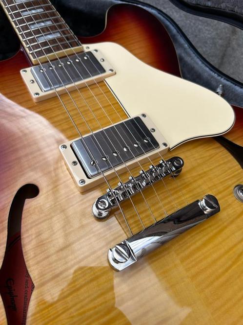 Epiphone ES 335 met Gibson Pickups, Muziek en Instrumenten, Snaarinstrumenten | Gitaren | Elektrisch, Zo goed als nieuw, Hollow body