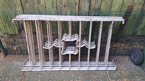 Antieke metalen hekwerk 5x102m breed, Tuin en Terras, Tuinhekken en Hekwerk, Gebruikt, Sierhekwerk, IJzer, Ophalen