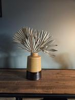 Oker gele vaas incl gouden takken, de vaas is 25cm hoog, Per, Ophalen, Geel, Aardewerk of Porselein, Zo goed als nieuw
