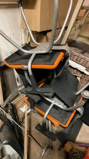 Set van 4 gebruikte stoelen beschikbaar voor biedingen