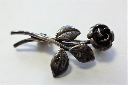 Teka vintage broche roos met drie blaadjes 925, Sieraden, Tassen en Uiterlijk, Broches, Zo goed als nieuw, Zilver, Zilver, Ophalen